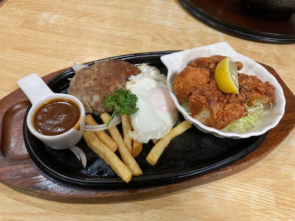 食事処 赤べこ