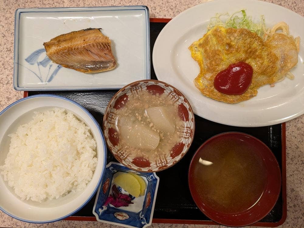 食堂いちばん