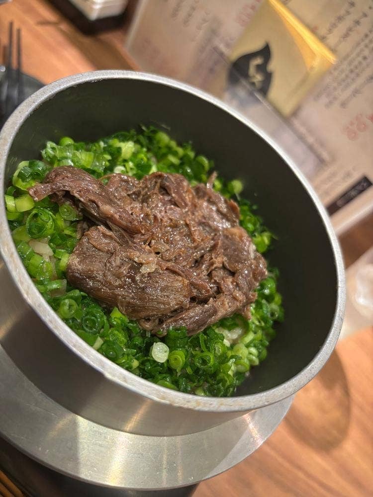 肉と炉端と釜めし くろ屋