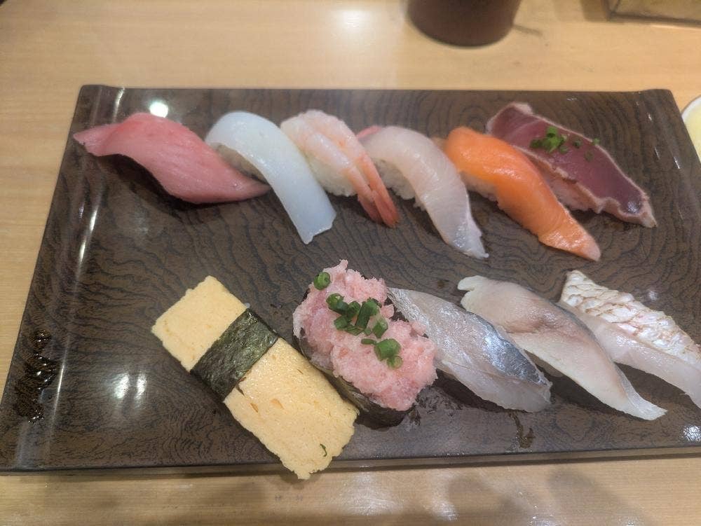 すし食いねぇ!金沢寺地店