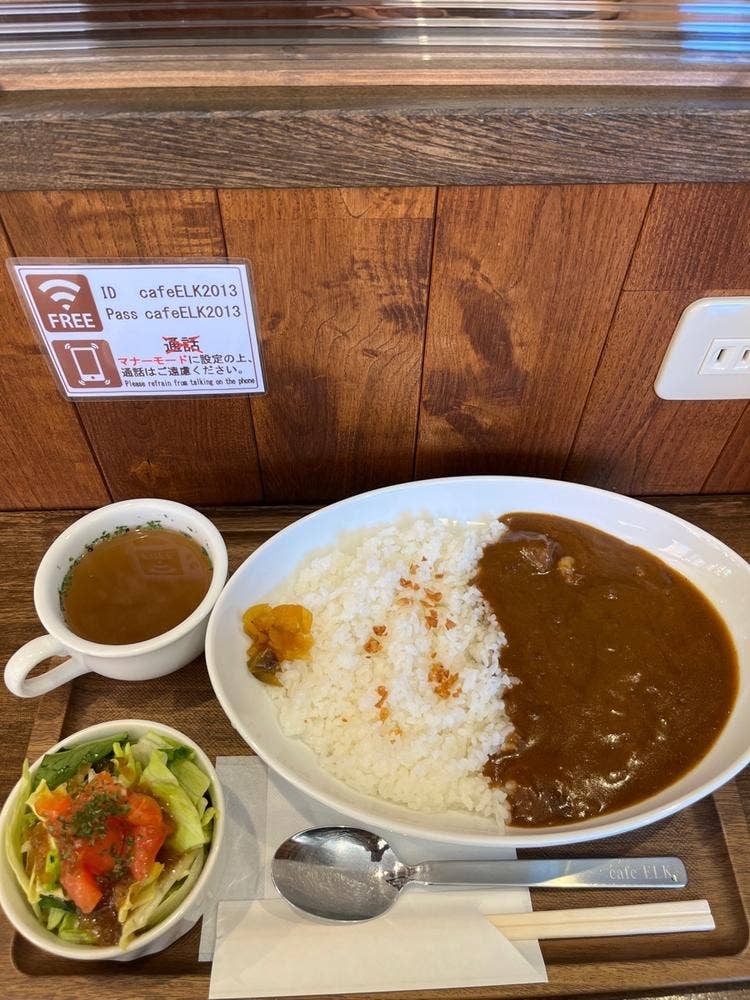 カフェ エルク