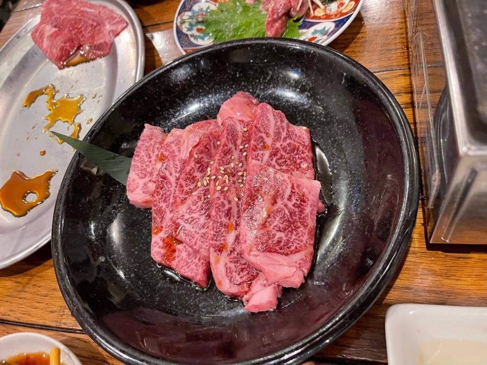 焼肉ホルモン シオミ