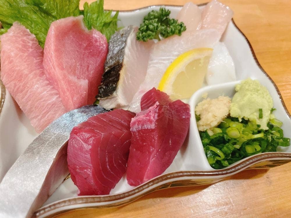 かめや