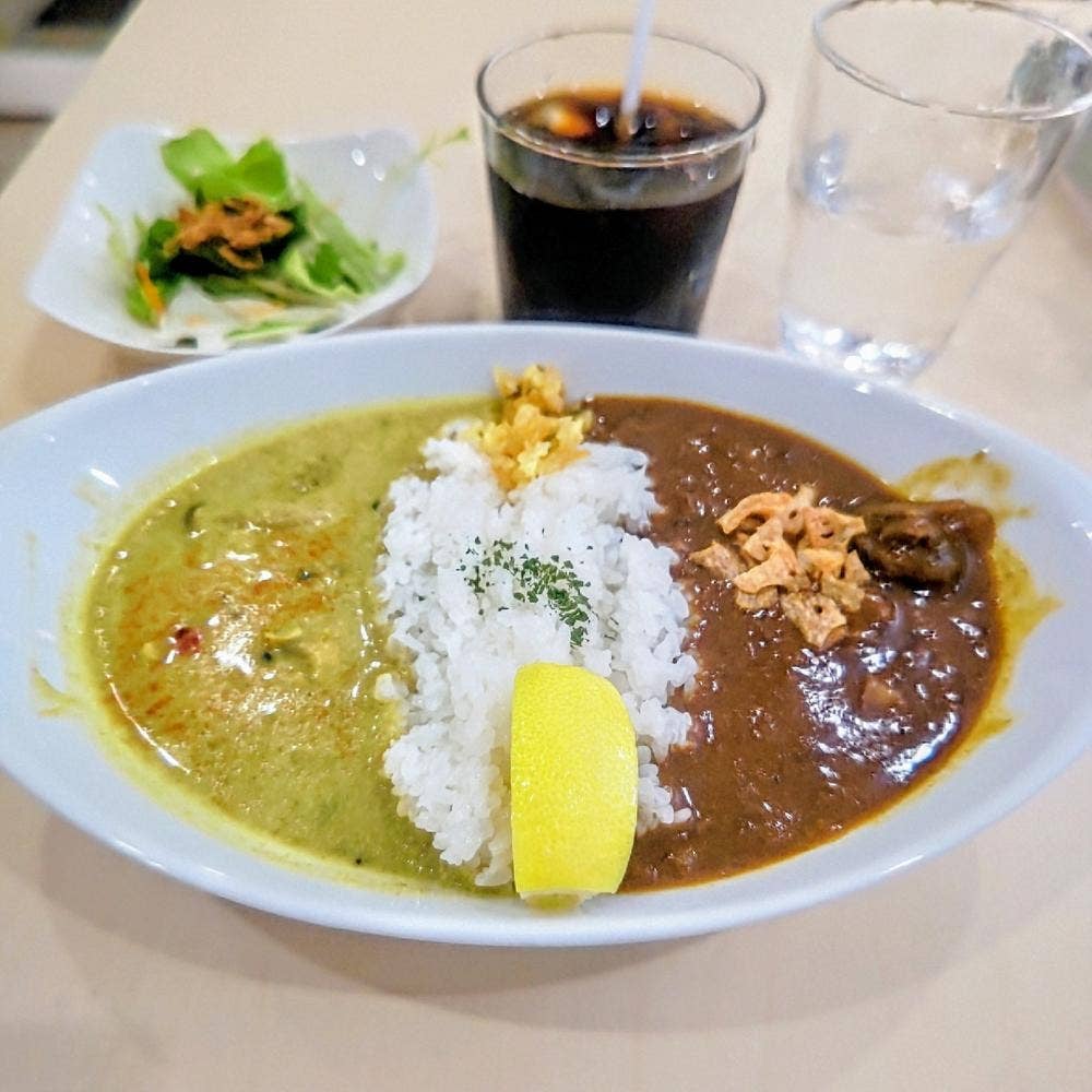 カレーカフェSHINGA