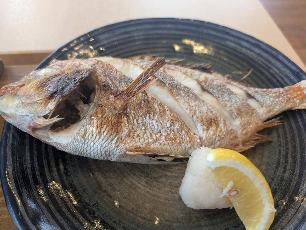 炊きたてごはん食堂 こめやさかなや フレスポジャングルパーク店