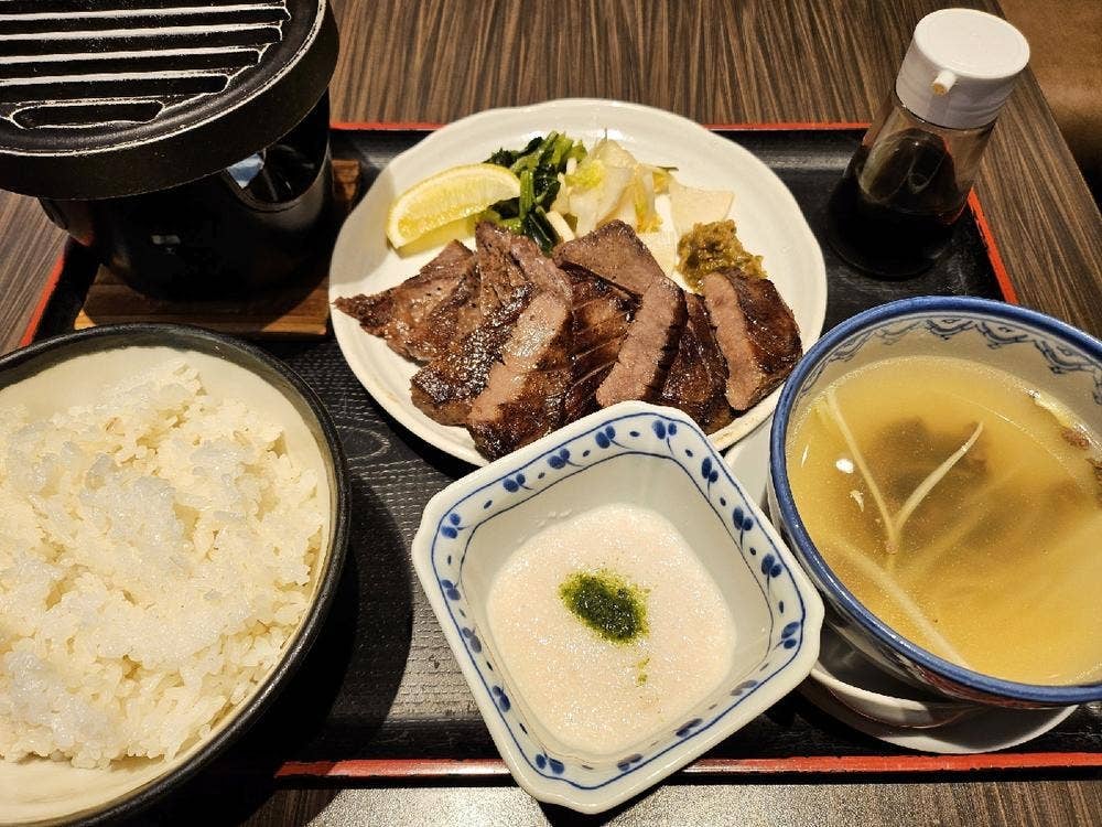 炭火焼 砺杜
