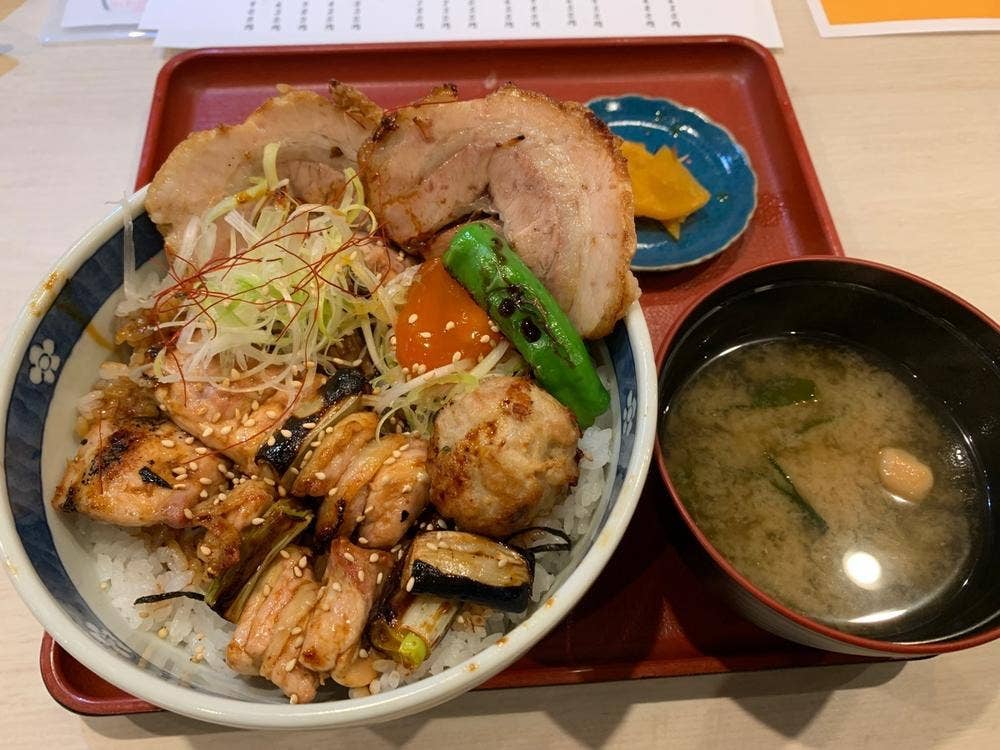 鶏屋 鈴尚
