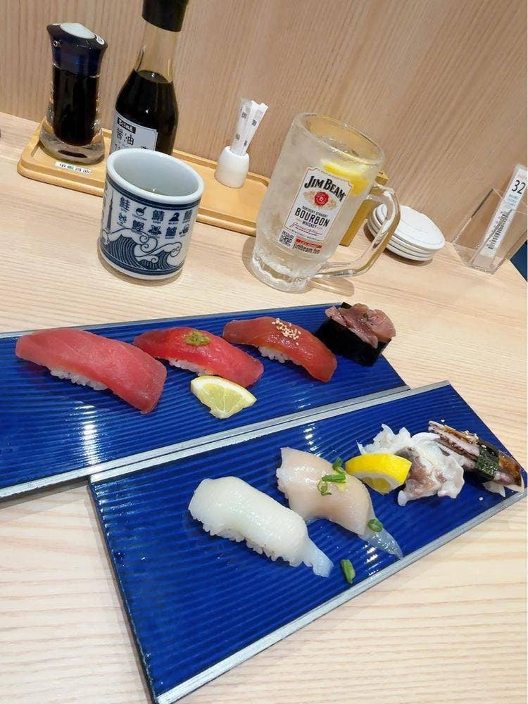 廻転寿司 まぐろ問屋 三浦三崎港 新横浜ぐるめストリート店