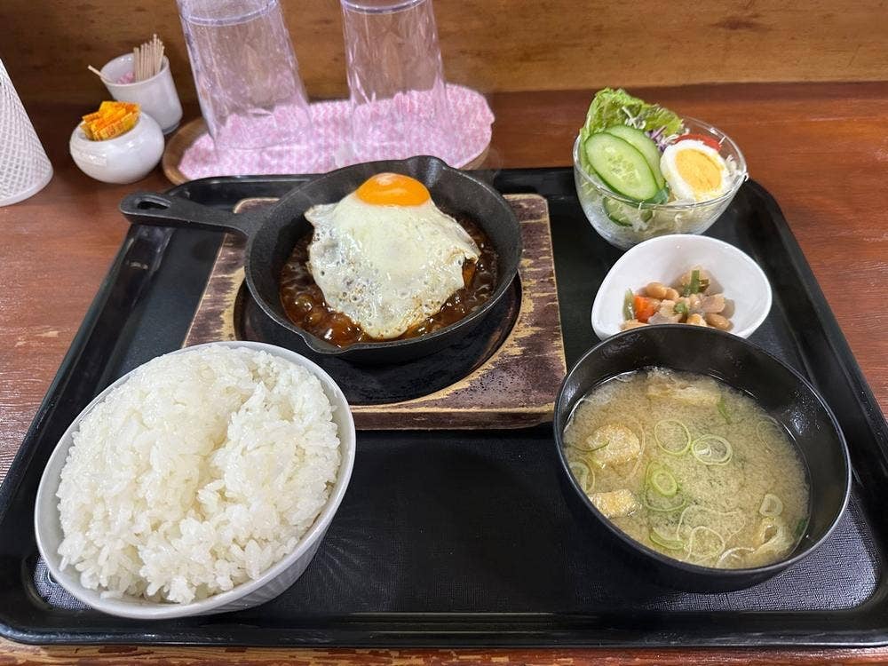 ハンバーグととんかつの店 ハンとん亭