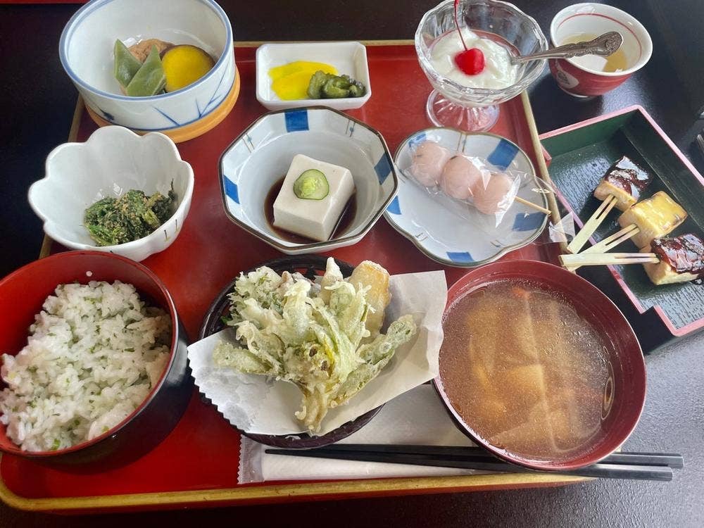 精進山菜料理 湯華庵