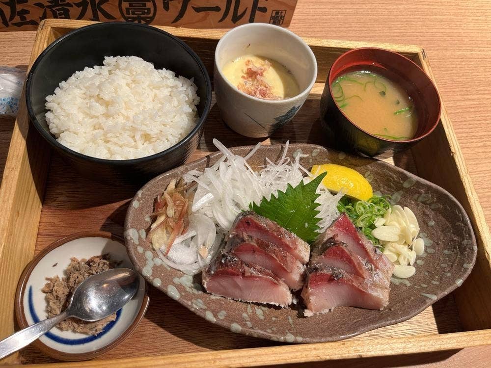 土佐清水ワールド 三宮中央通店