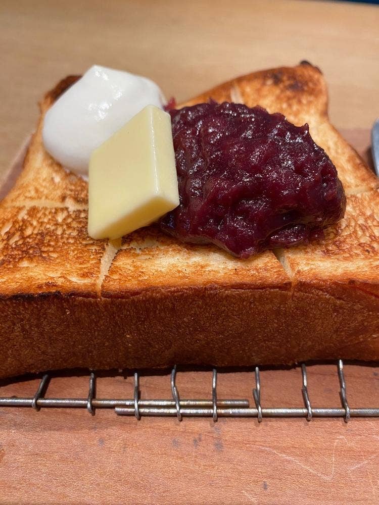 天然酵母の食パン専門店 つばめパン&Milk 名駅店