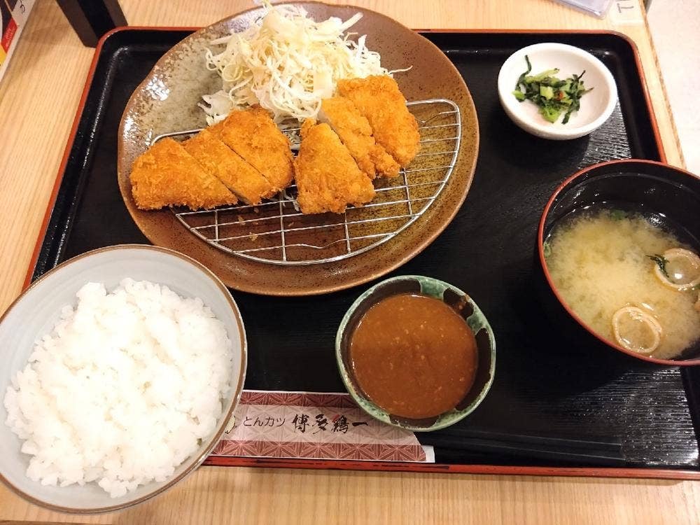 炭火焼き 博多鶏一 博多駅前店 ～焼き鳥・もつ鍋 居酒屋～