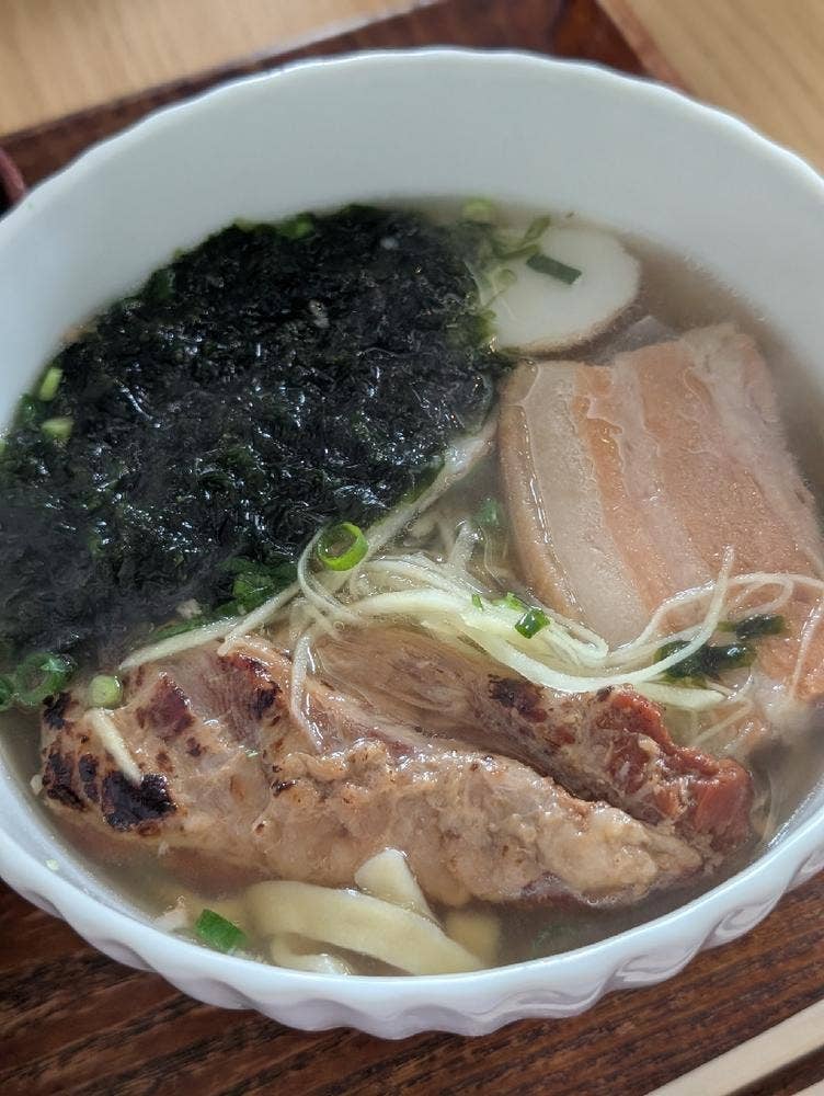 3丁目の島そば屋 宜野湾店