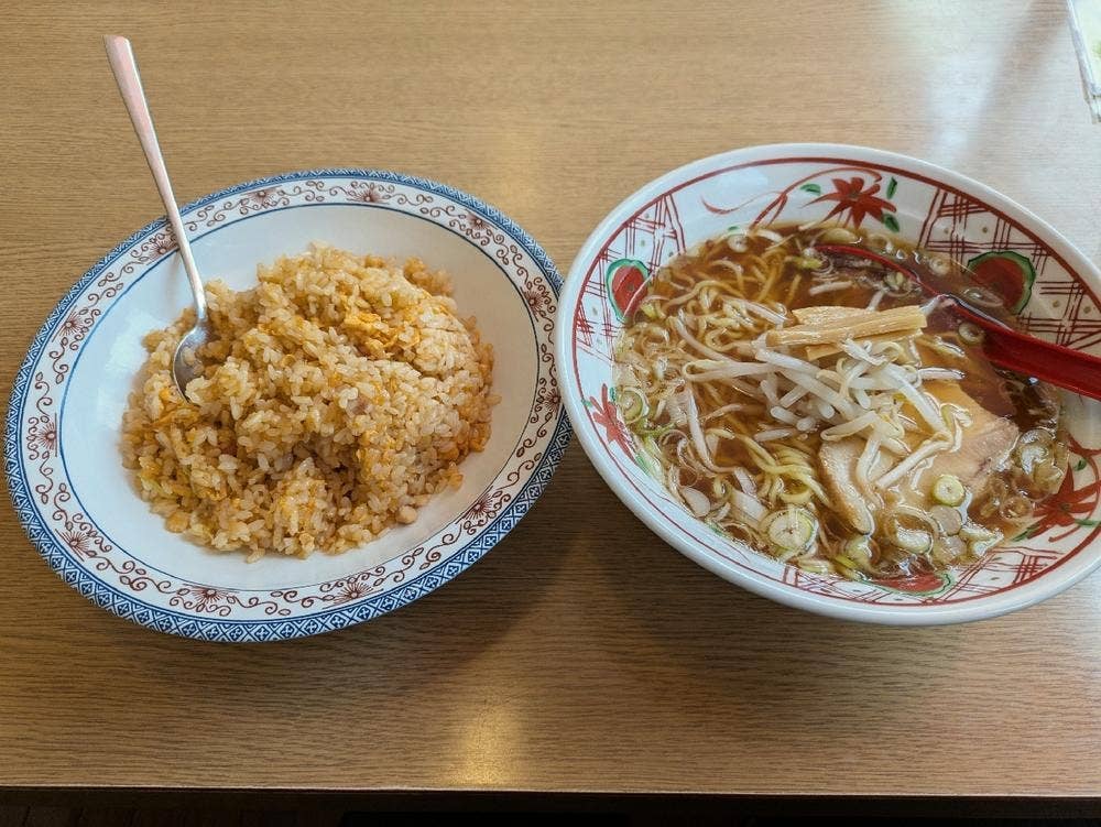 京華 西尾店