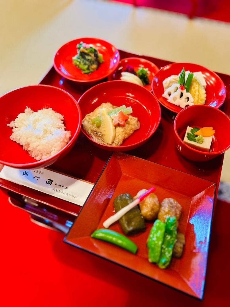 精進料理 阿じろ 本店