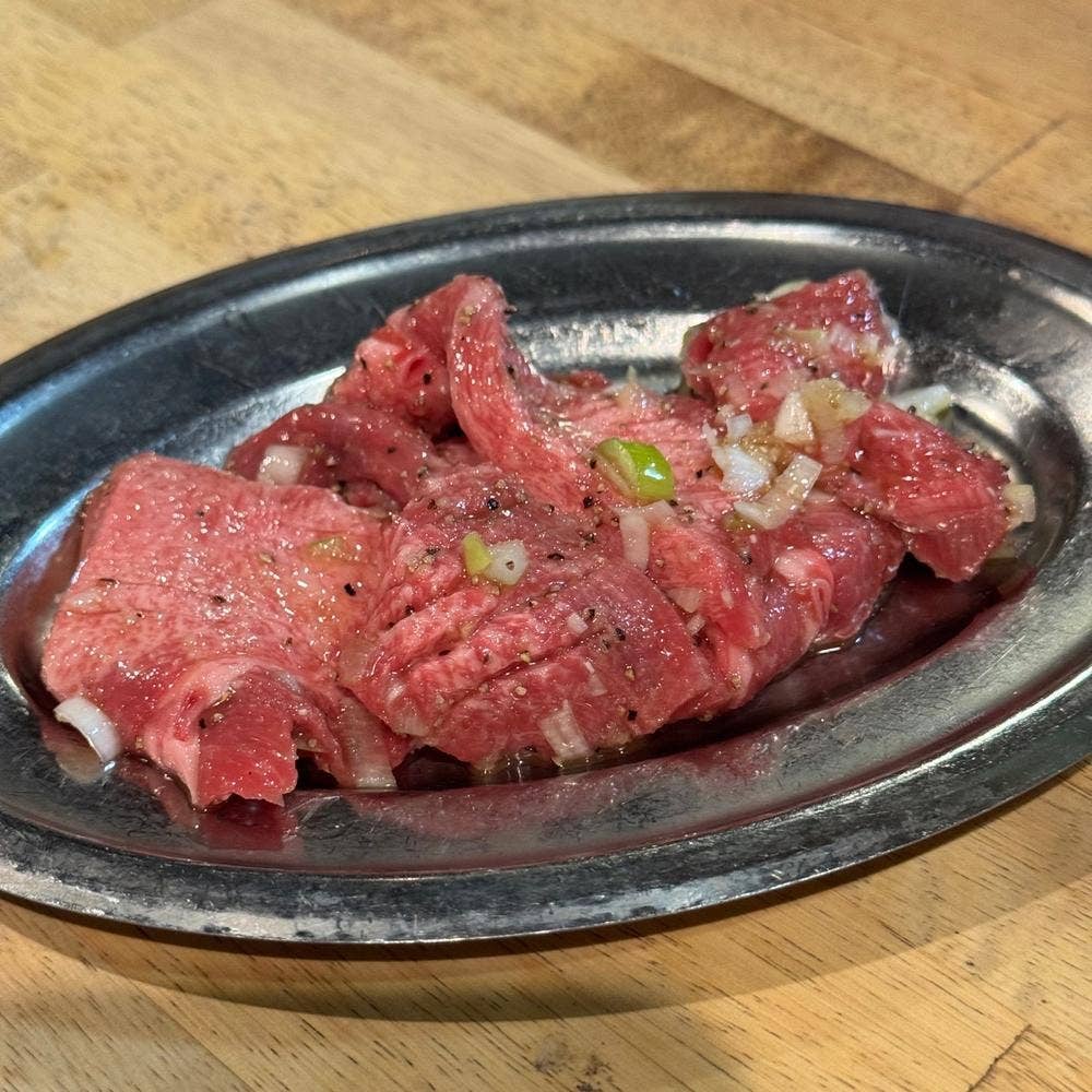 炭火焼ホルモンたつや