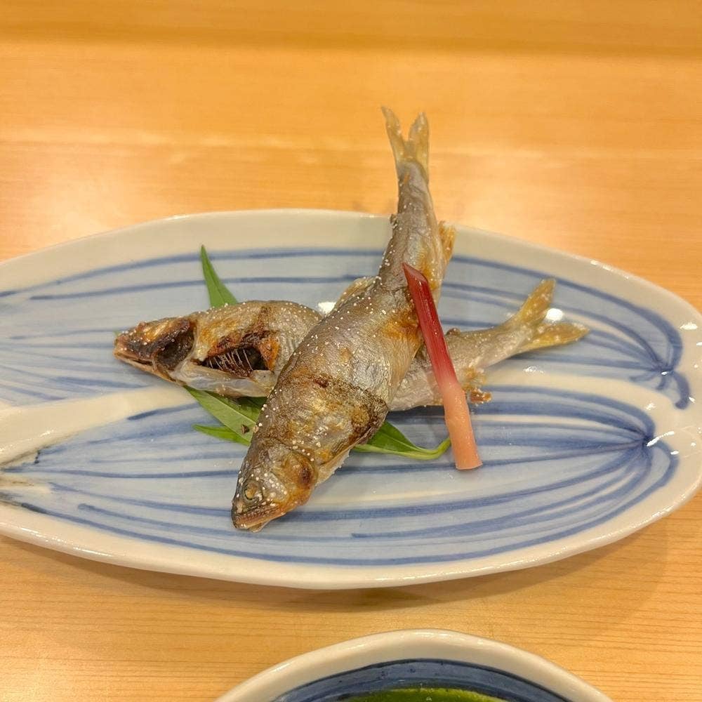 貴山