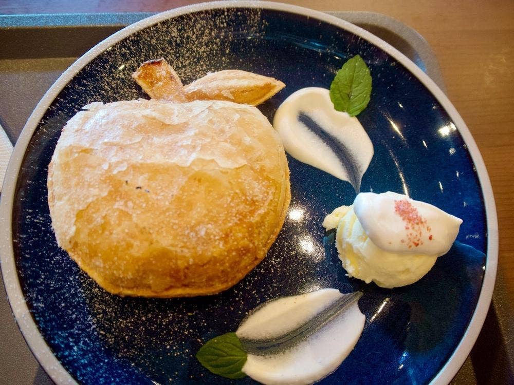 CAFE & RESTAURANT BRICK