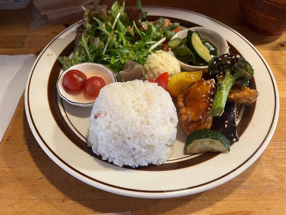 むくむく食堂