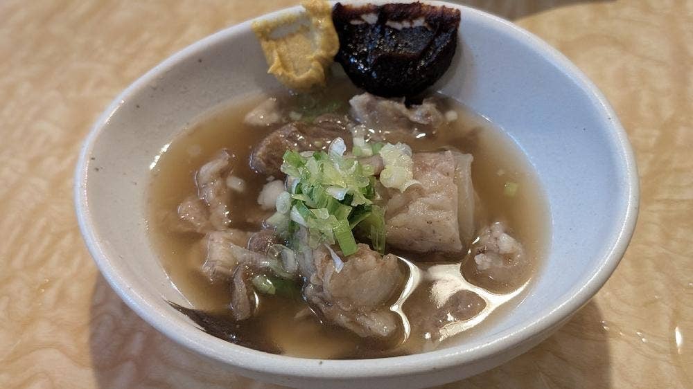 八の巣 津駅前店