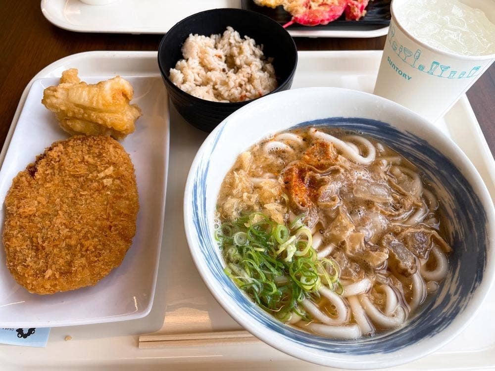 万福うどん 好きやねん大阪フードコート EAST SIDE店