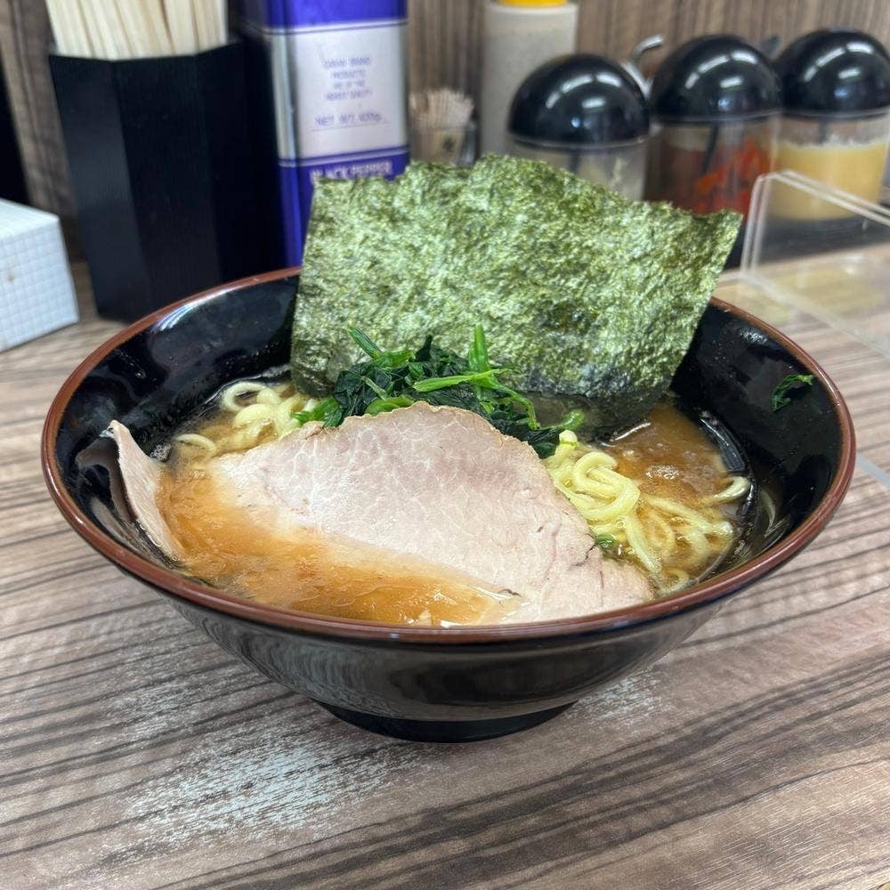 横浜ラーメン 武蔵家 松戸店