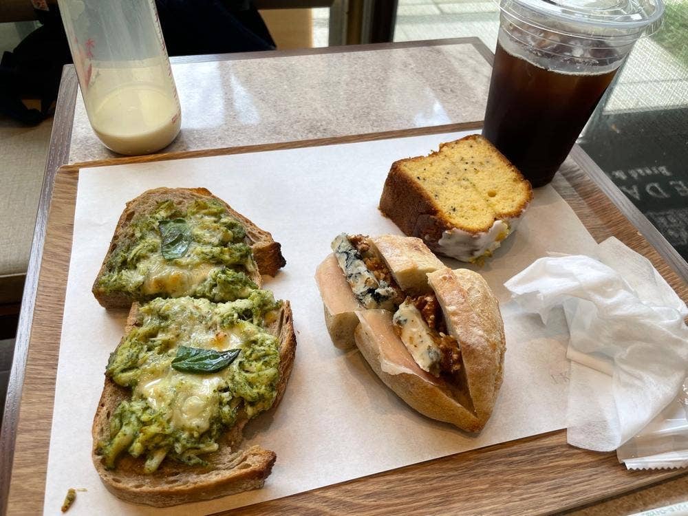 Bread&Coffee IKEDAYAMA 五反田駅前店