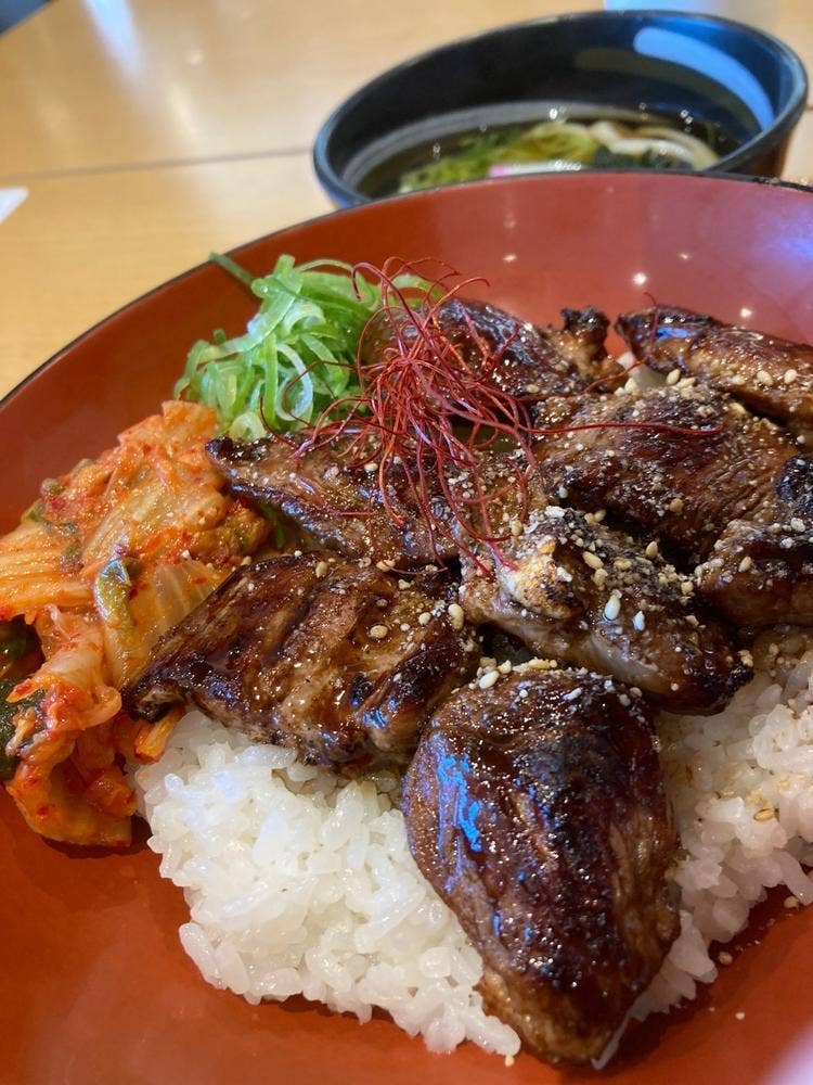 定食・丼 すず食堂