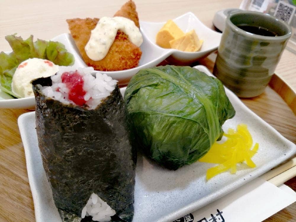 米屋のにぎりめし 山田村カフェ