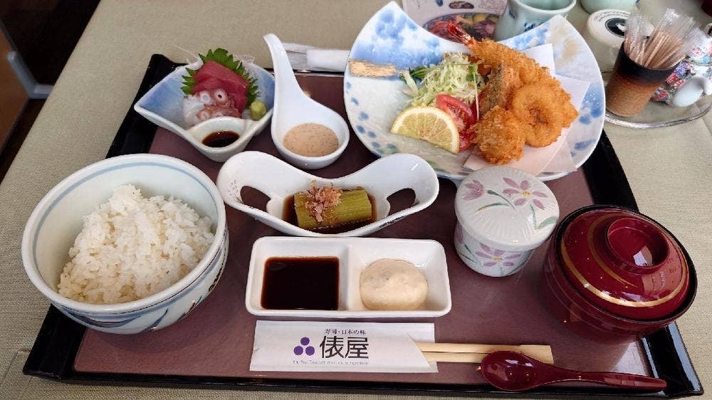 八戸 俵屋 & しんぶんカフェ