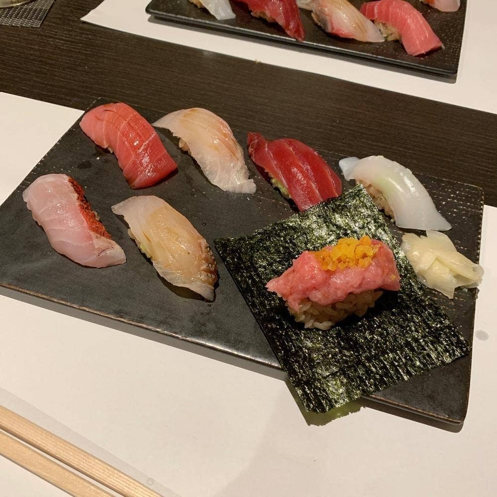 新宿 鮨 よこ田