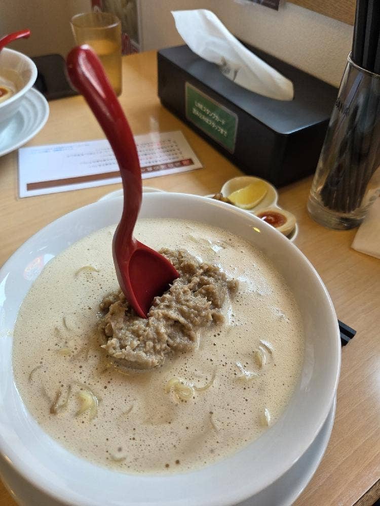 ラーメンは飲み物。ミカク製麺所