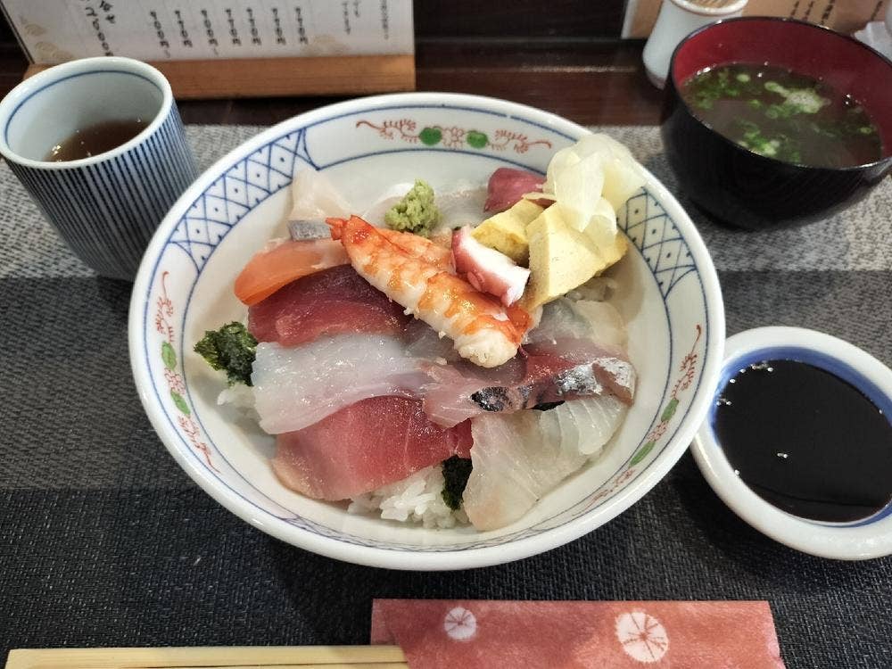 旬 美味魚介 鮨 みやた屋