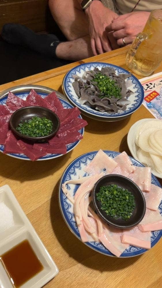 煮こみ 大名店