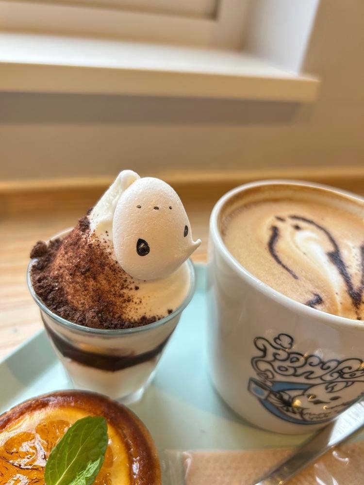THE BIRD WATCHING CAFE