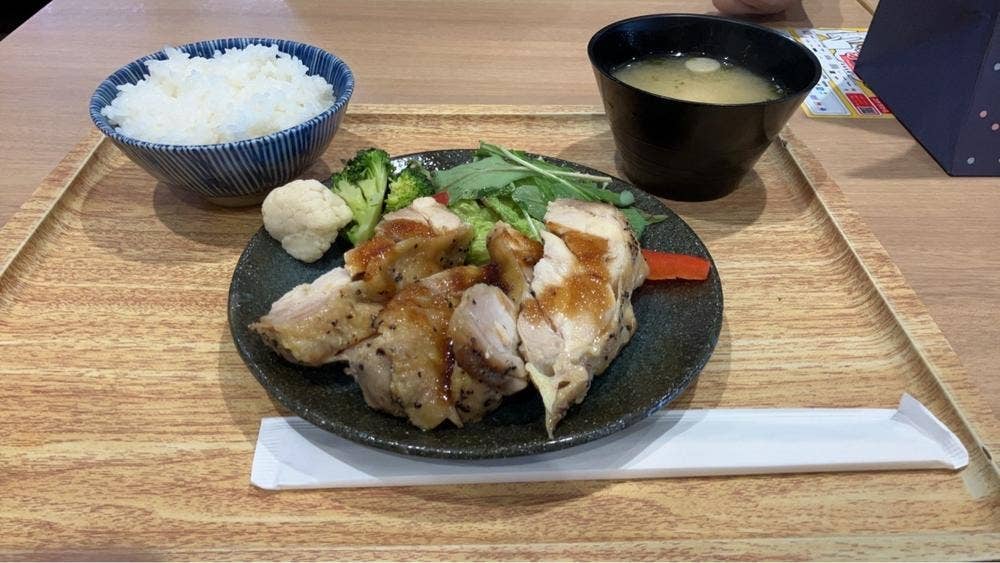 鳥〇食堂×タニタカフェ イオンモールむさし村山店