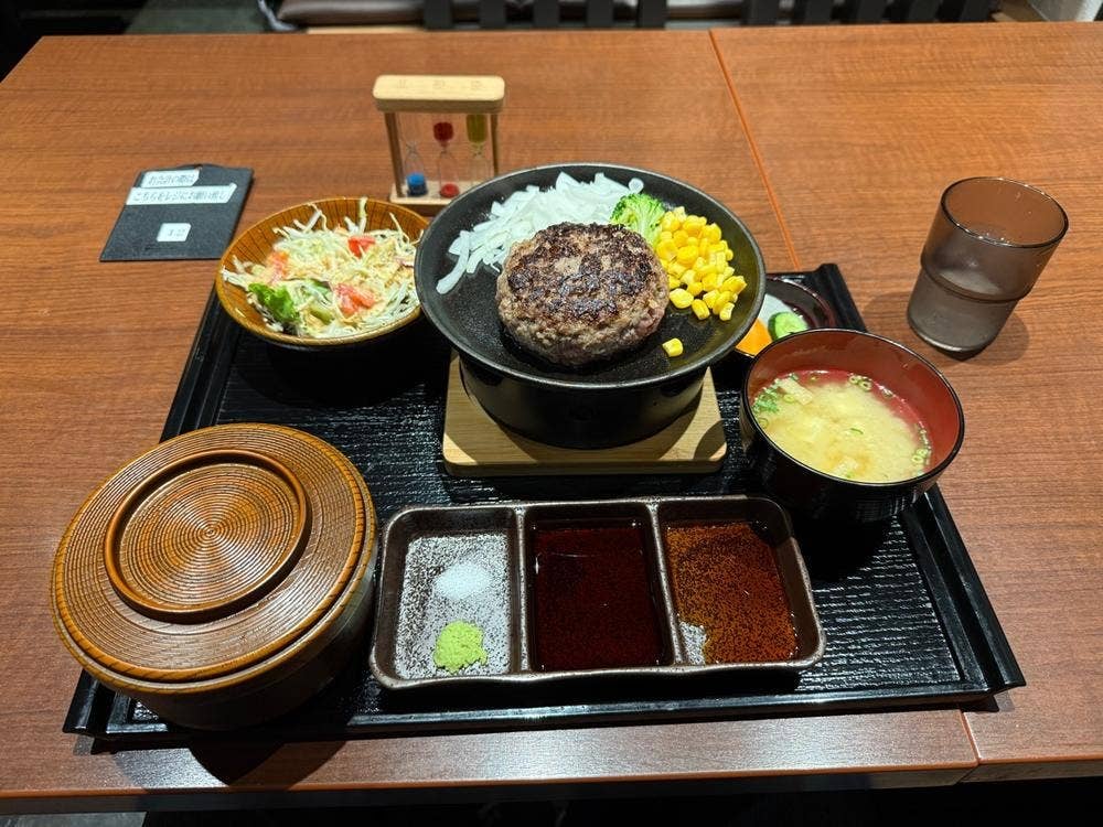 とろけるハンバーグ 福よし 鶴屋百貨店