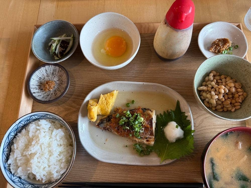 んまむぬ ひもの食堂まるたま