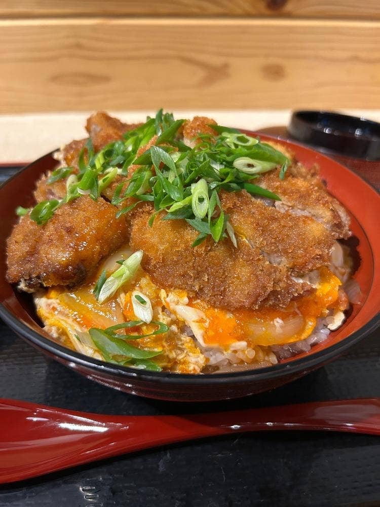 萬田うどん 薬院本店