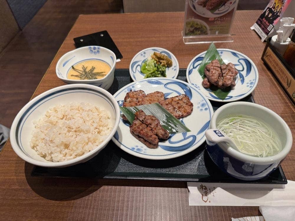 牛たんとろろ麦めし ねぎし 赤坂見附店