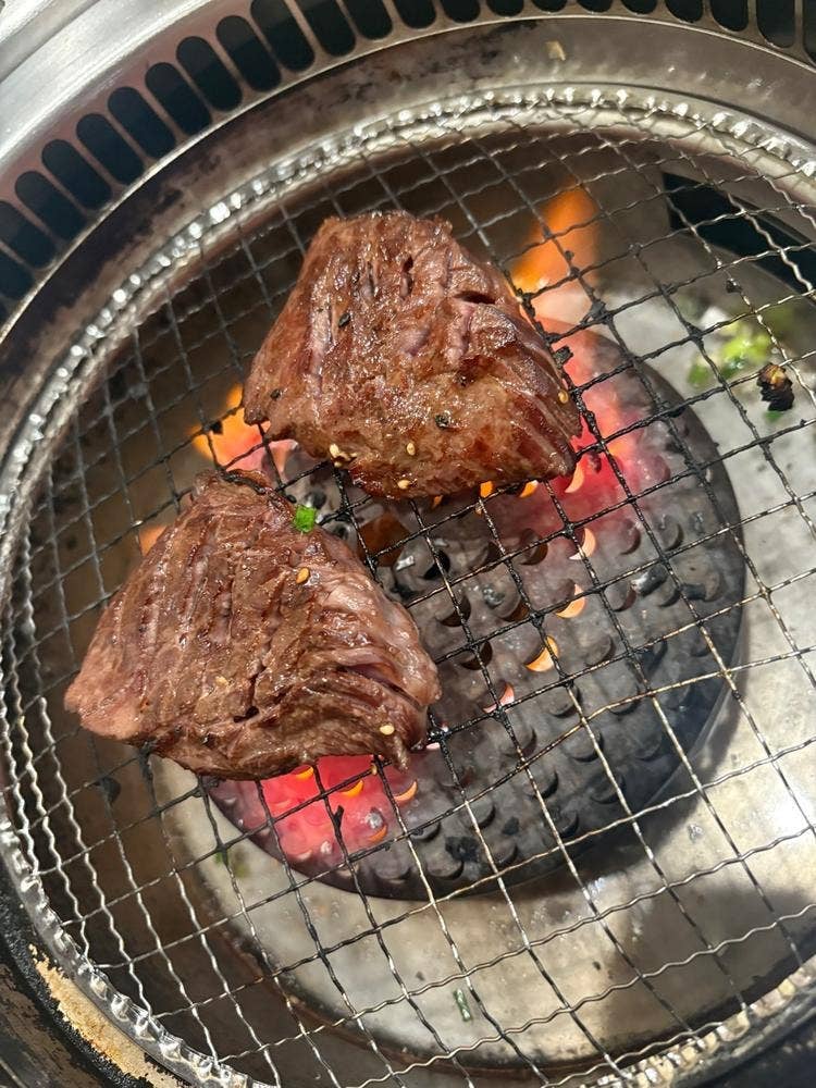 焼肉 べこ