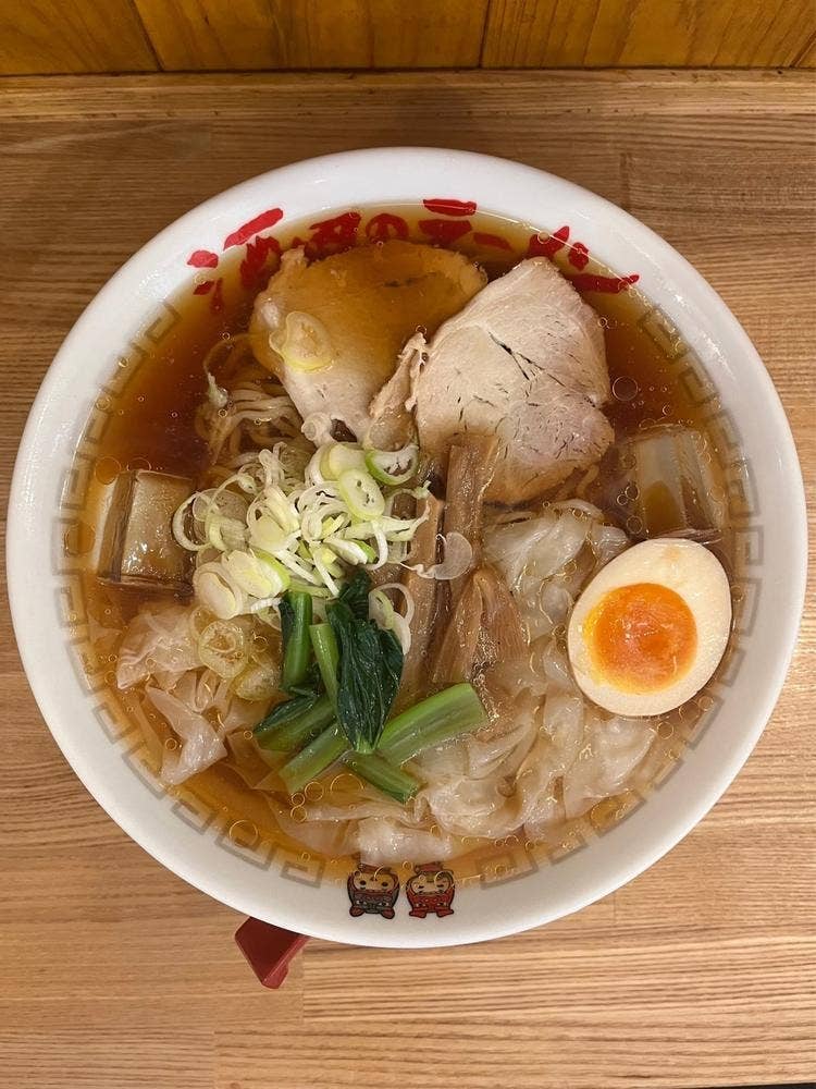 ワンタンメンの満月 三鷹店