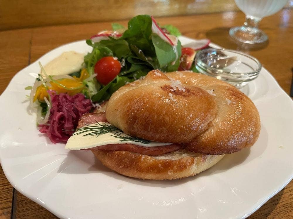 cafe Lily