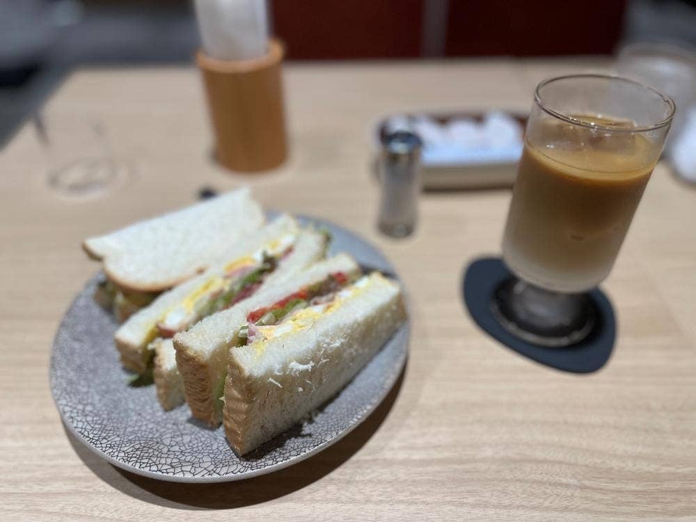 Cafe Renoir 早稲田駅前店