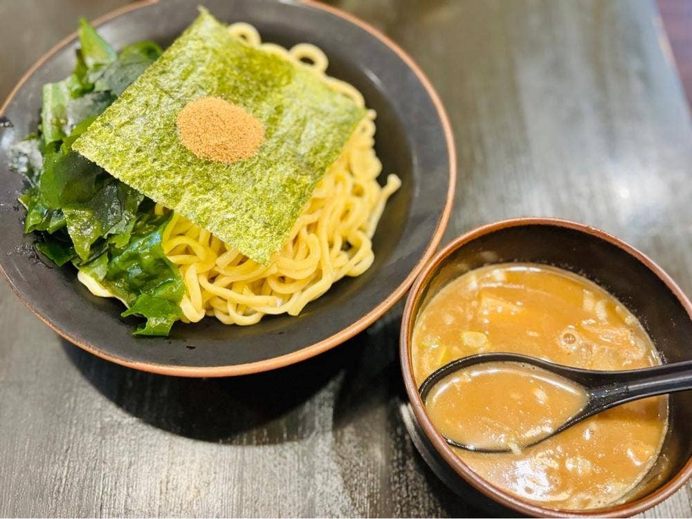 濃厚とんこつ 金沢家 八景店