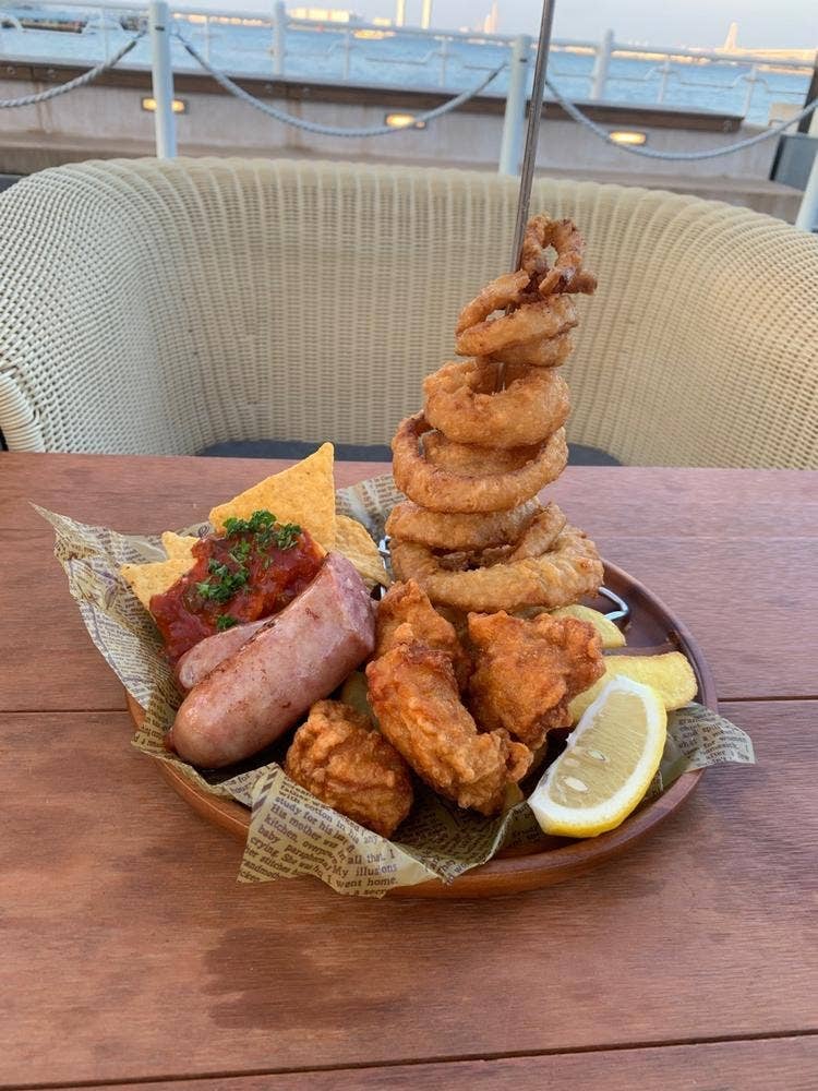 THE WHARF HOUSE YAMASHITA KOEN