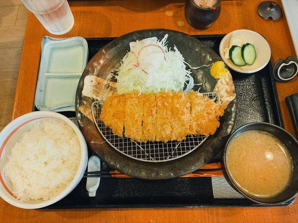 とんかつ美とん