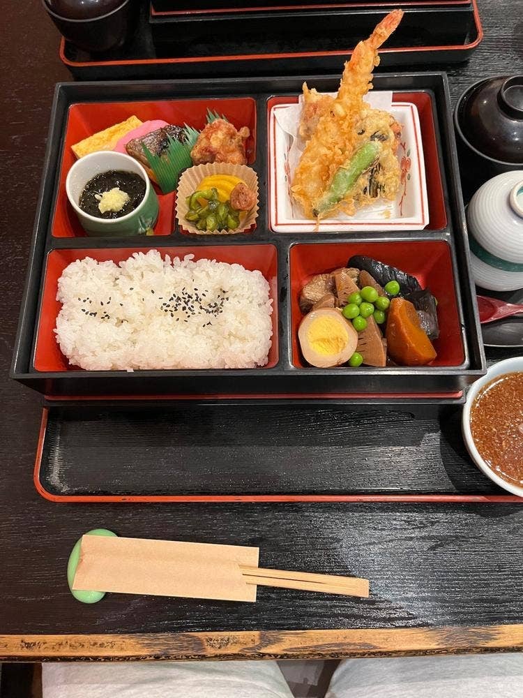 日本料理 志ぶ家