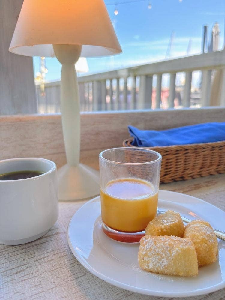 トラットリア J マリーナ